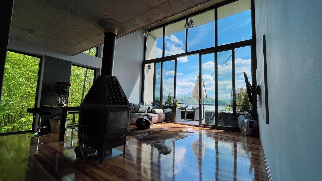 Willa Znamirowice Apartment *
